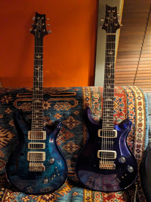 blue_guitars_s.jpg